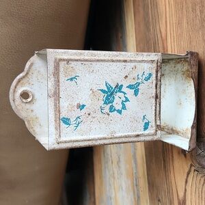 Vintage Metal Matchbox